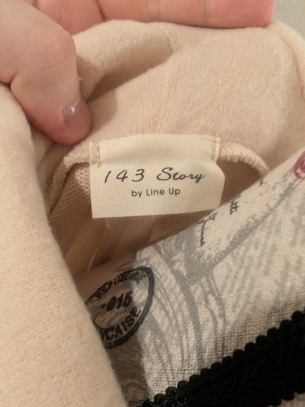 143 Story by Line Up Cream Cowl Neck Poncho Sweater Med Soft Dolman Sleeve - Picture 5 of 9